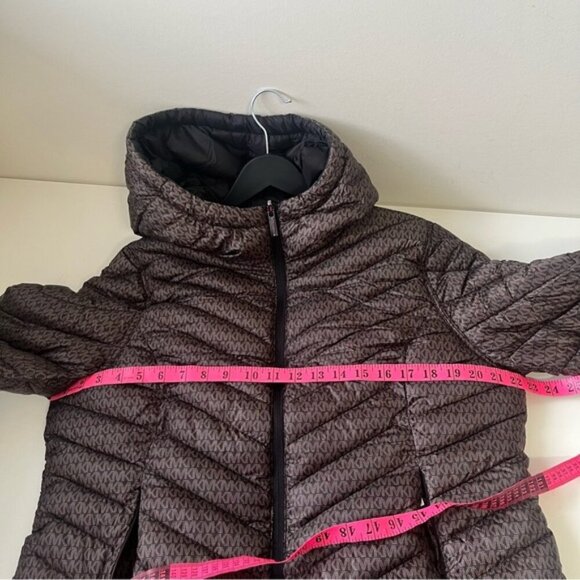 NWT Michael Kors Chevron Logo Print Quilted Nylon Reversible Jacket Size L - Picture 14 of 16